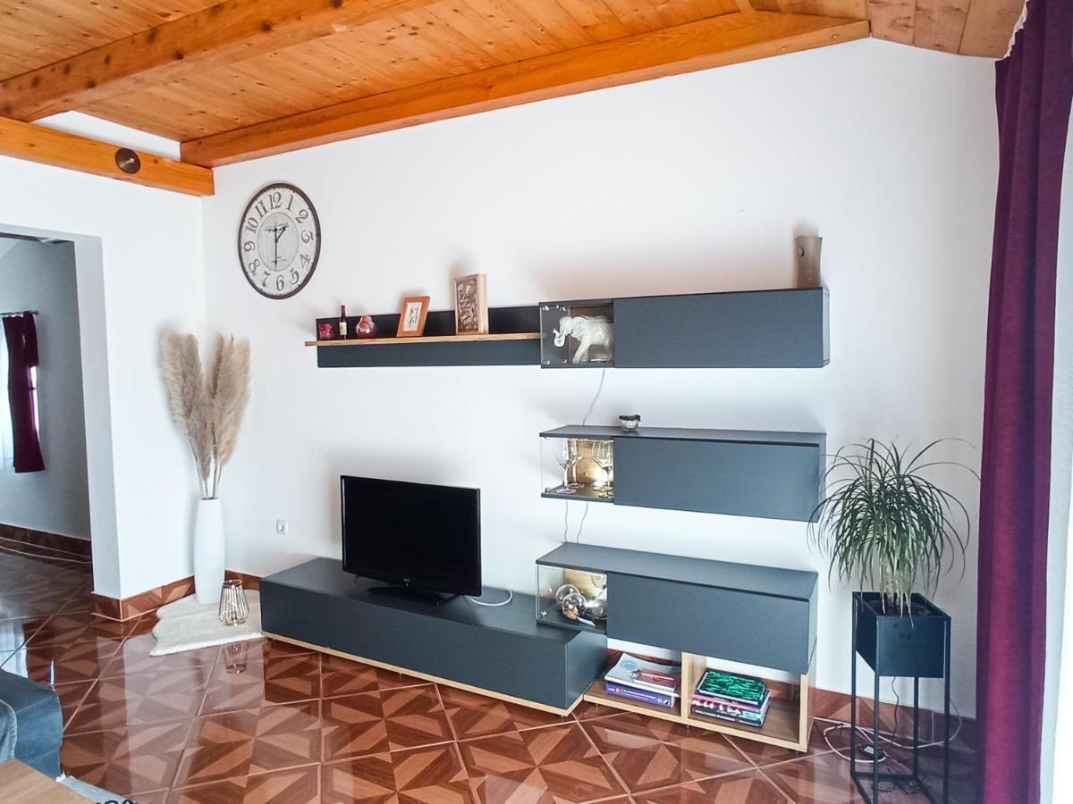 Apartment Aleksandra Малинска Екстериор снимка