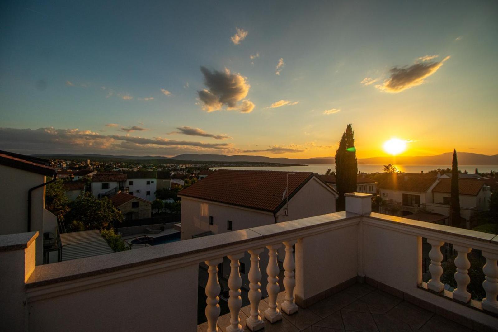 Apartment Aleksandra Малинска Екстериор снимка